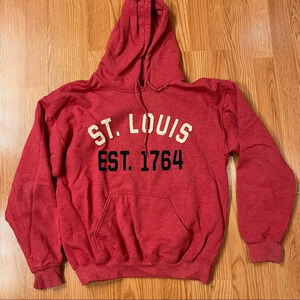 Gildan St. Louis EST. 1764 Heathered Red Pullover Hoodie - Size Adult M - VGUC